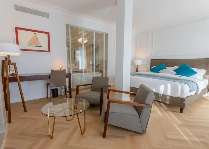 Hotel Porto - The Marina 4*